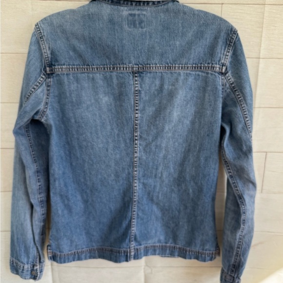 Vintage Levi’s Denim button down shirt size medium - Picture 2 of 8